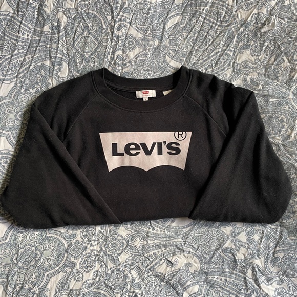 Levi’s sweater - Picture 1 of 3